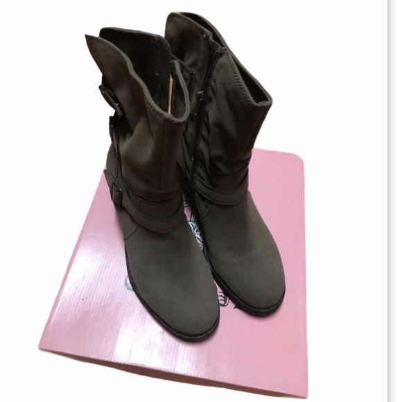 Crown Vintage Shoes - Great Condition Crown Vintage Boots